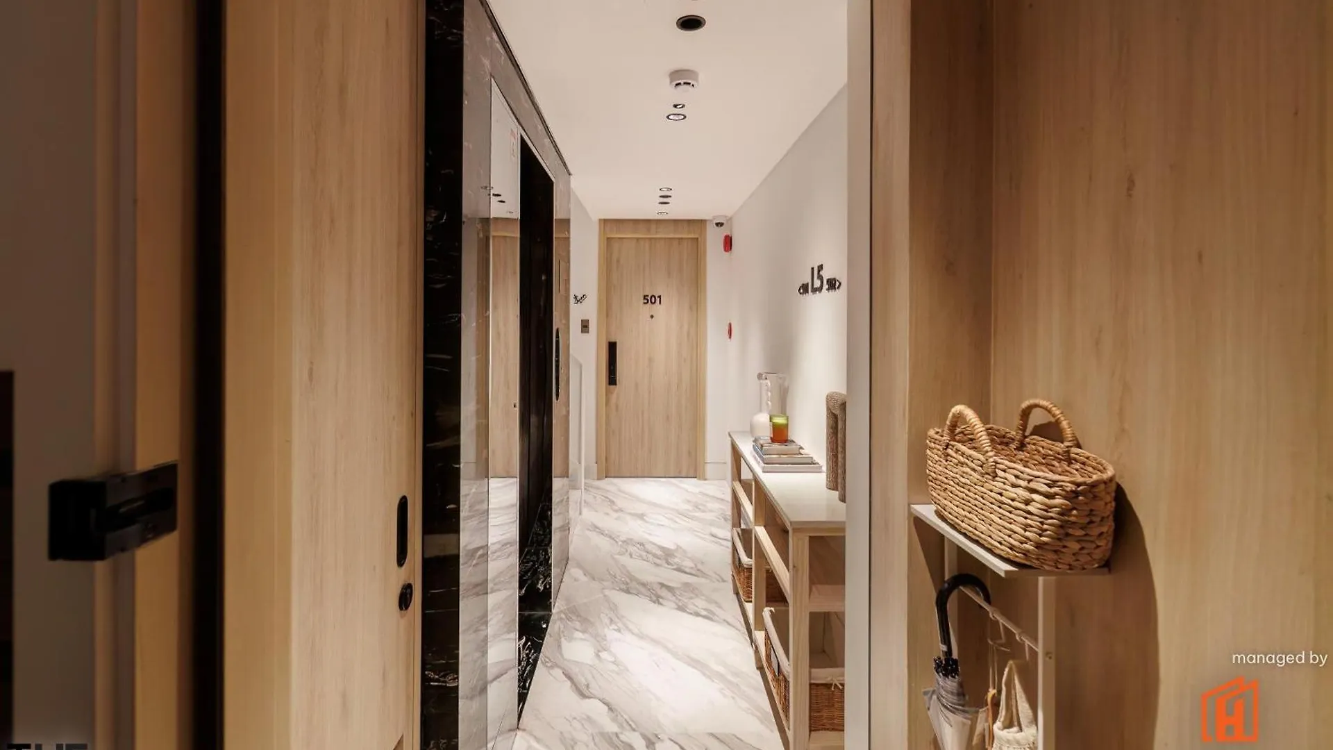 The Ahouse High-End Interior Design Building Daire Ho Şi Min