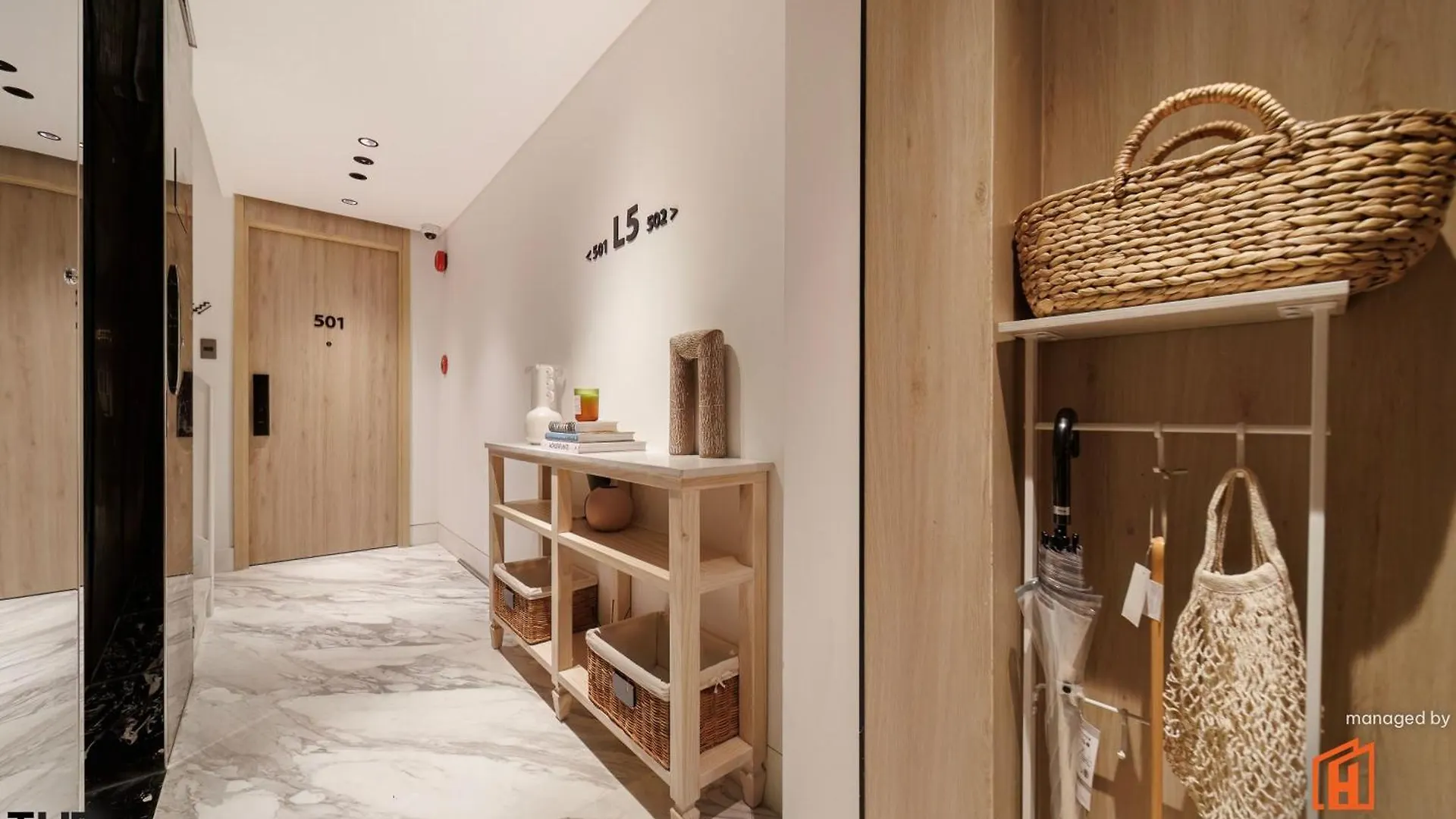 The Ahouse High-End Interior Design Building Apartment Ho Chi Minh City 0*,